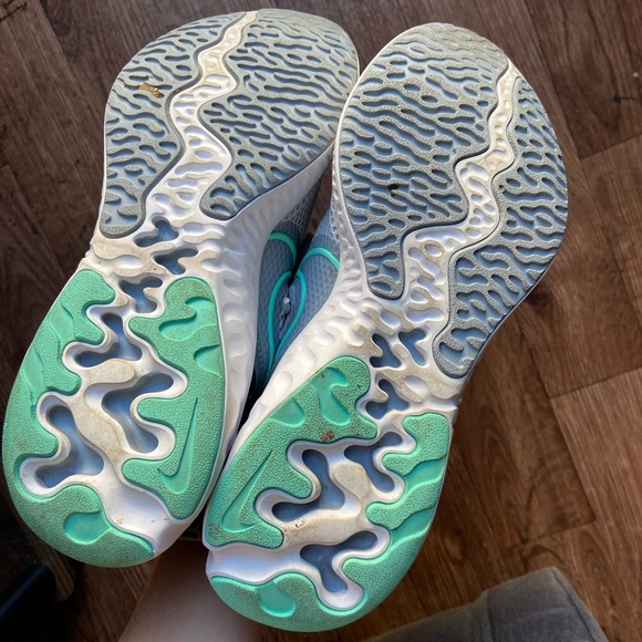 Nike Renew Tennis Shoes/Sneakers - Picture 6 of 6